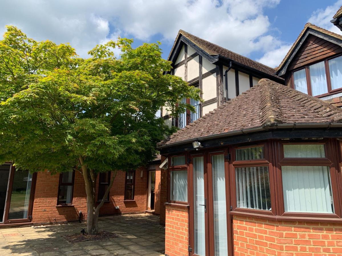 Badgemore Park Bed & Breakfast 4*